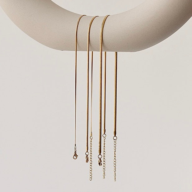 Side View of Alexa All-Match Snake Chain Necklace - Craftsmanship and Versatility