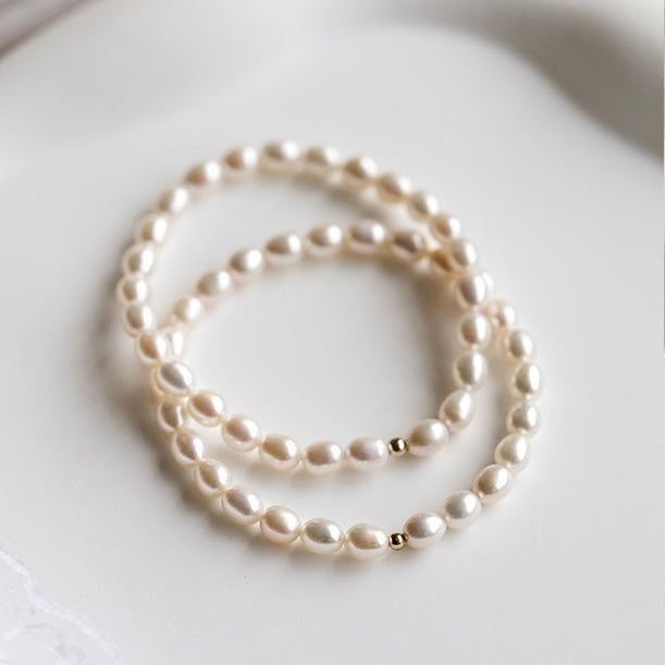 Detailed view of the radiant freshwater pearls on the Aurora Gold Beads Glare Bracelet - LuvEcho Jewelry