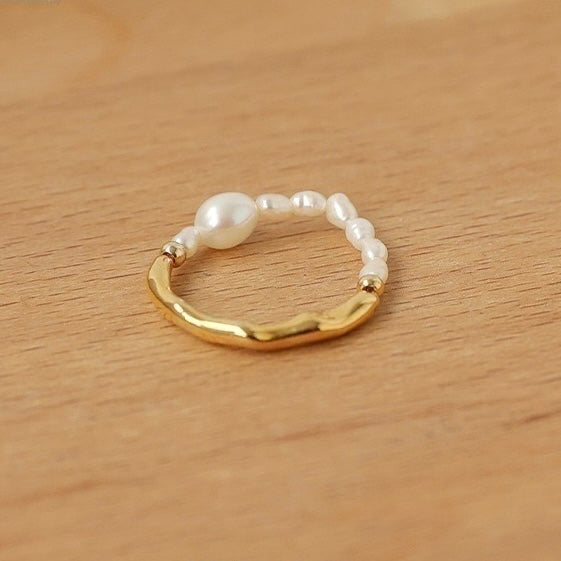 Pearl Ring with Elastic Cord - Adjustable Elegant Jewelry