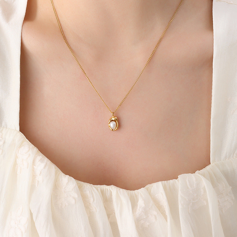 Eleanor - Delicate Pearl Inlaid Pendent Necklace